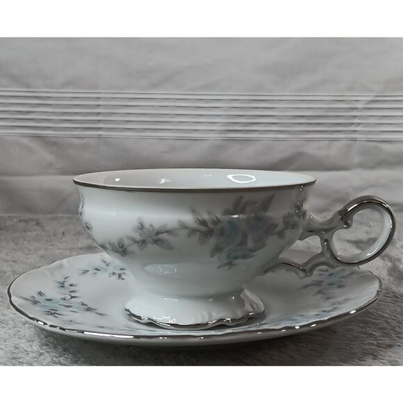 4 Mikasa Barbizon Teacup and Saucer Sets Vintage White Porcelain w/ Blue Flowers